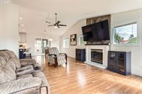 1415 SW 28TH St, Troutdale, OR 97060