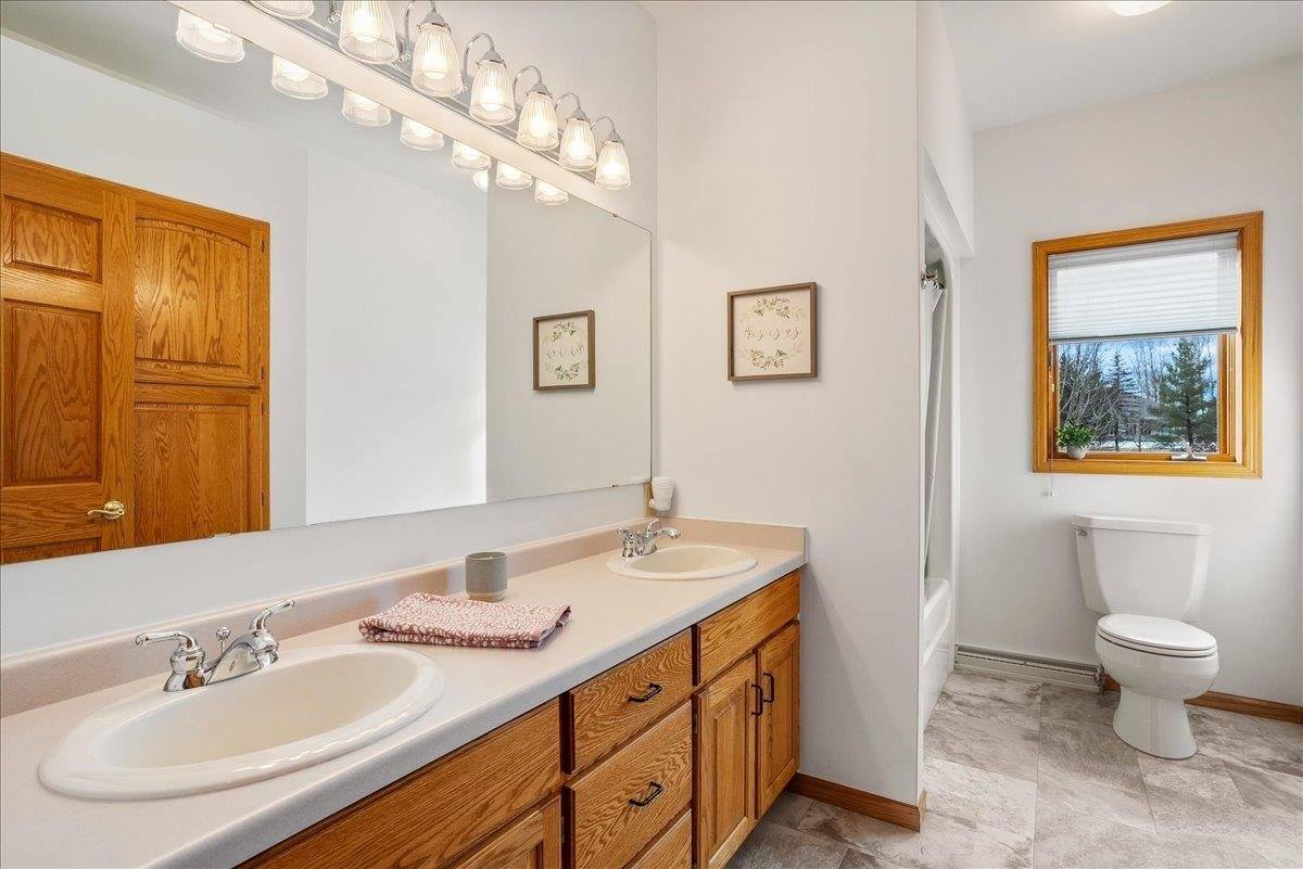 9897 River Edge Drive, Marshfield, WI 54449