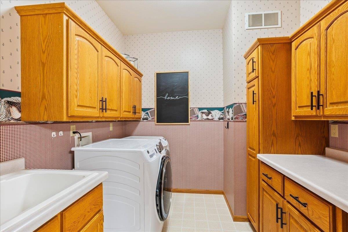 9897 River Edge Drive, Marshfield, WI 54449