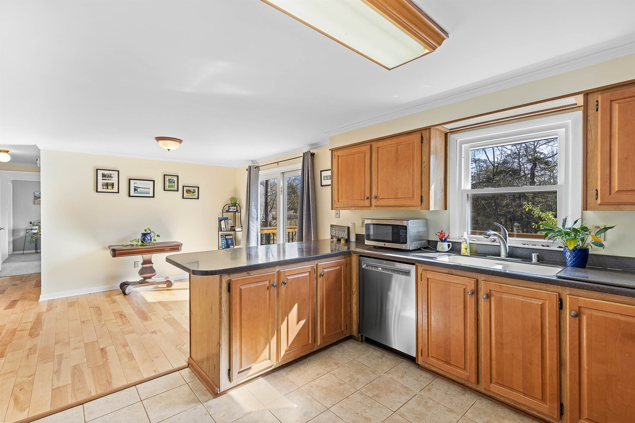 8301 Kines Rd, Warrenton, VA 20187