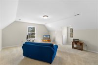 8301 Kines Rd, Warrenton, VA 20187