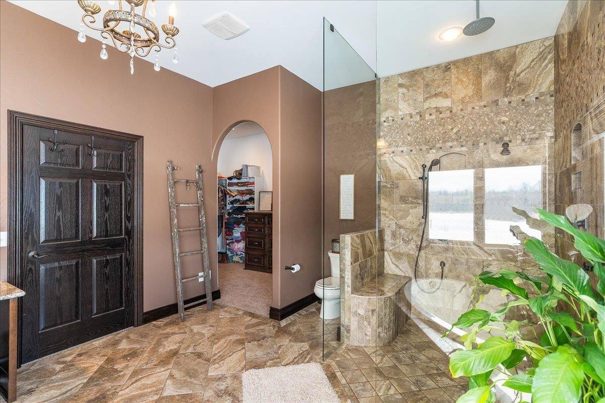 9073 Richfield Drive, Marshfield, WI 54449