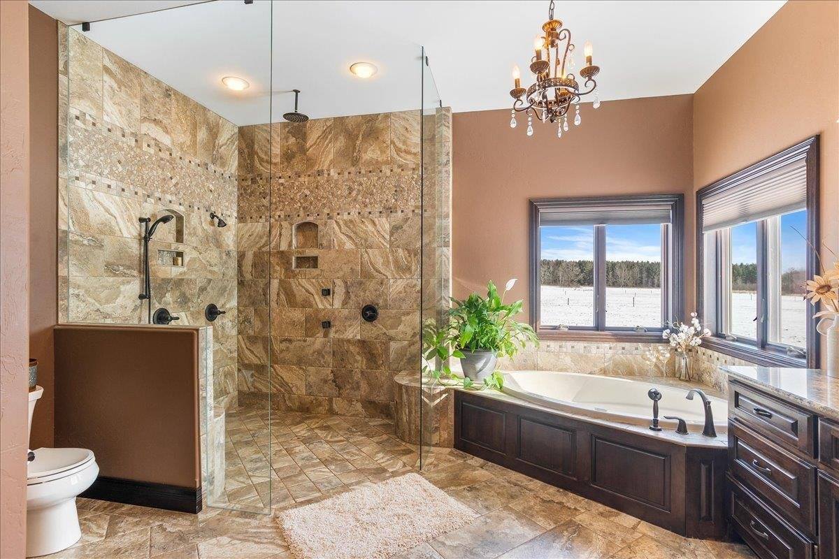 9073 Richfield Drive, Marshfield, WI 54449