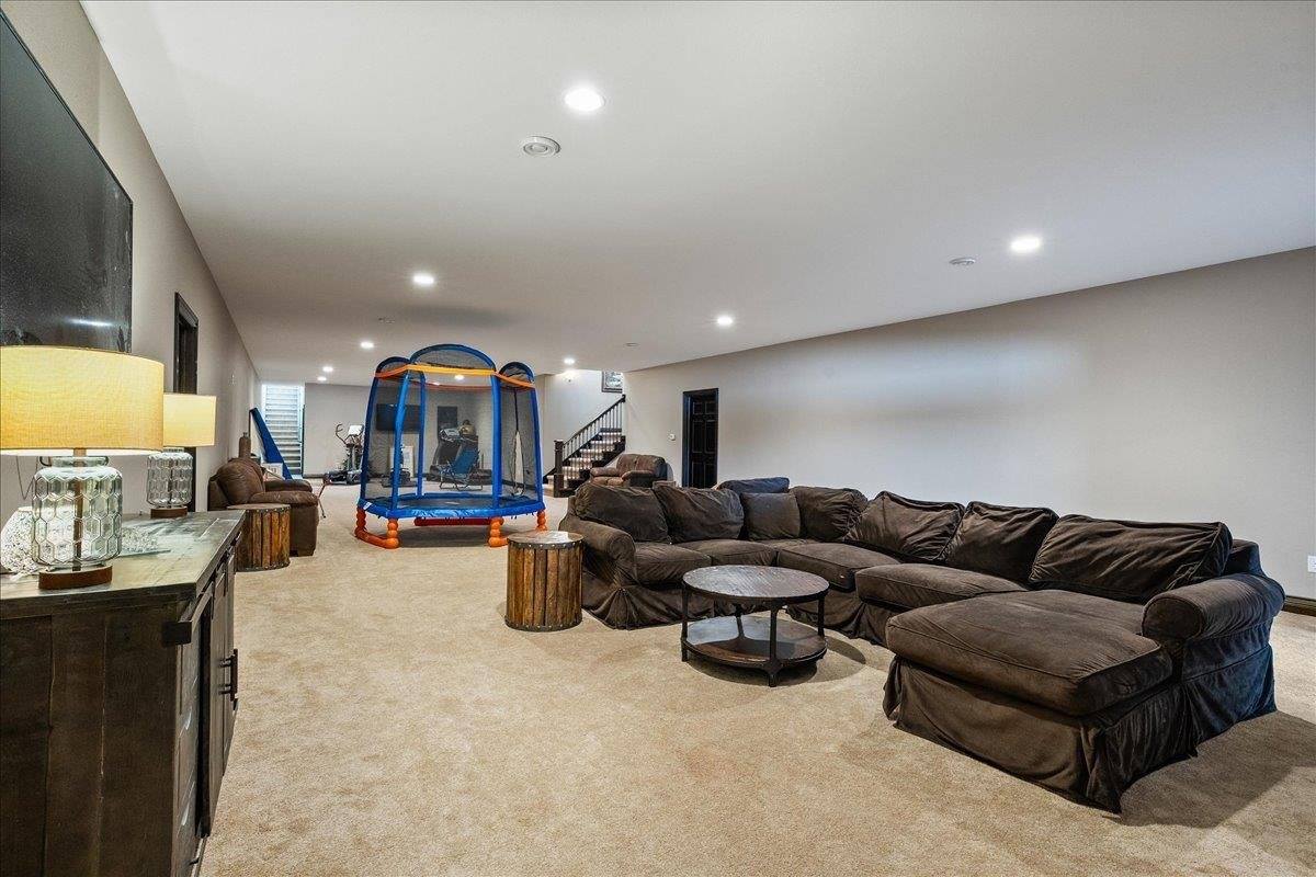 9073 Richfield Drive, Marshfield, WI 54449