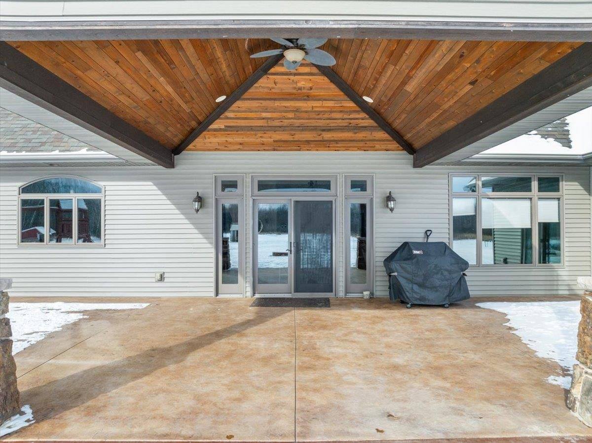 9073 Richfield Drive, Marshfield, WI 54449