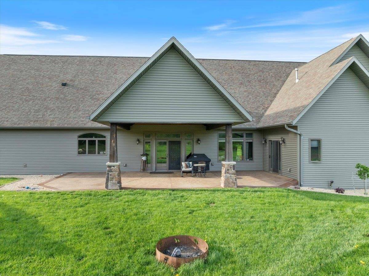 9073 Richfield Drive, Marshfield, WI 54449