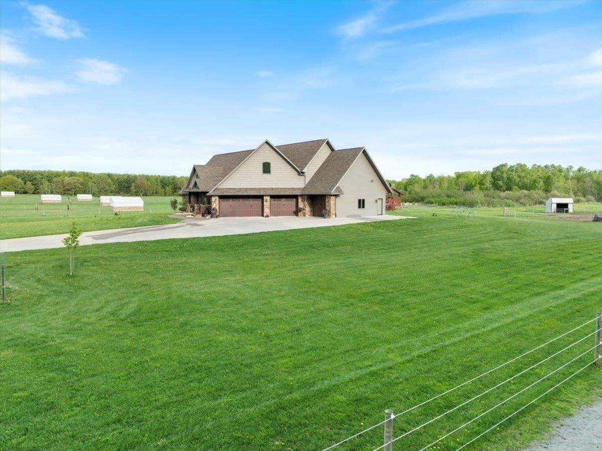9073 Richfield Drive, Marshfield, WI 54449