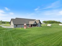 9073 Richfield Drive, Marshfield, WI 54449