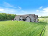 9073 Richfield Drive, Marshfield, WI 54449