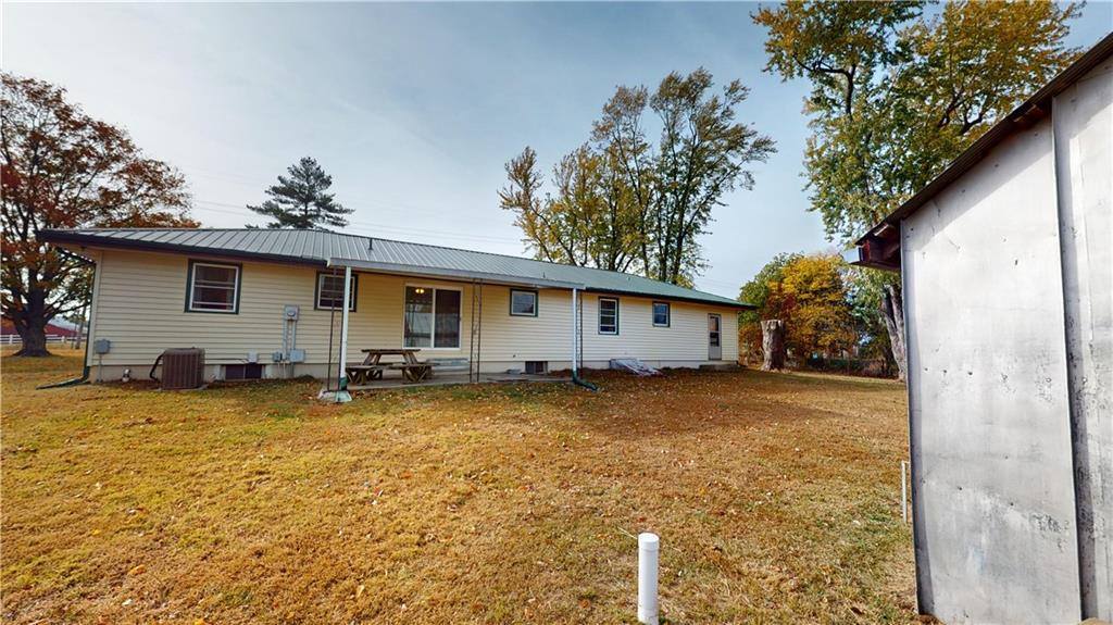 14810 Fairmount Road, Basehor, KS 66007