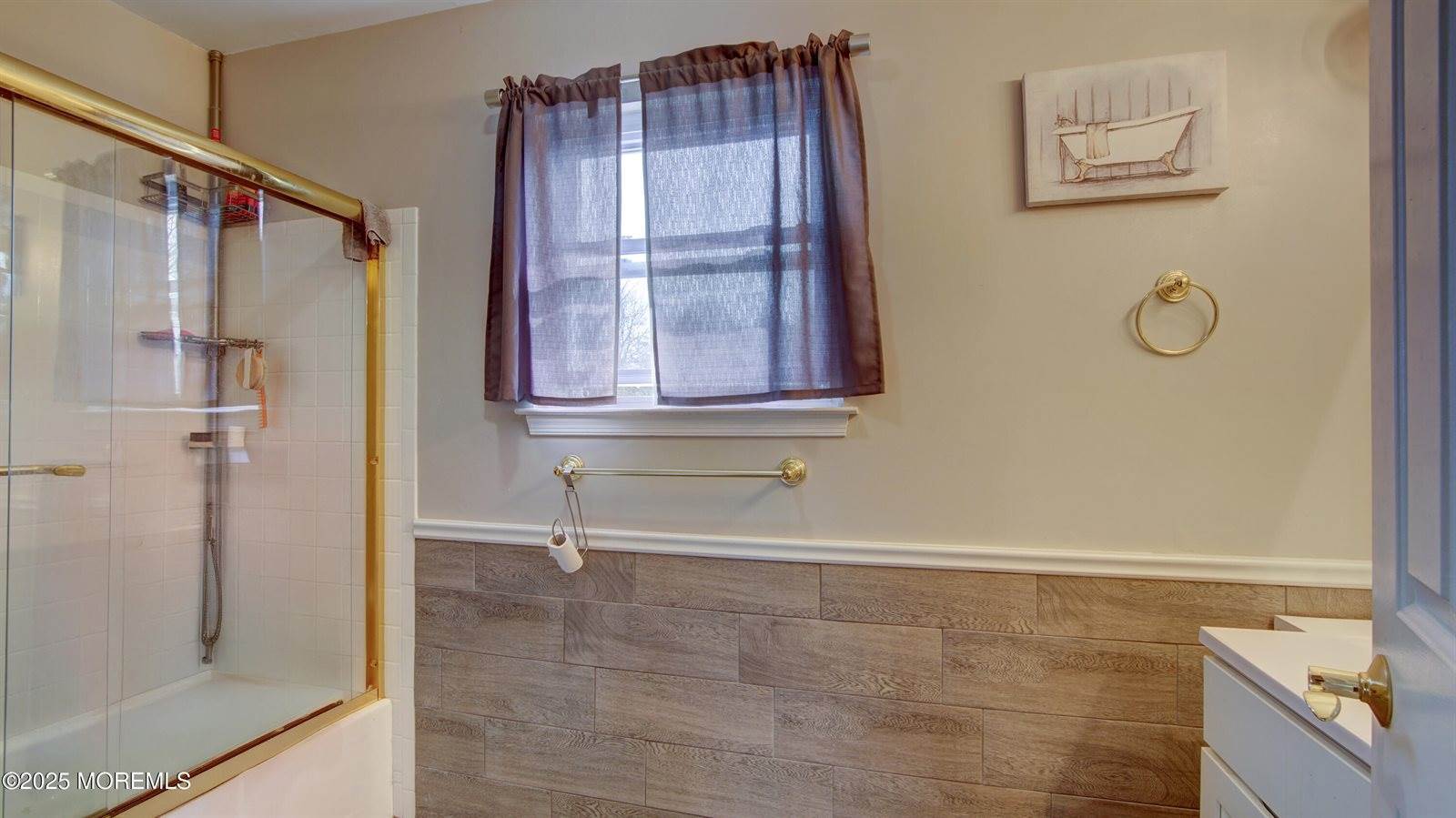 63 Mariners Cove, Freehold, NJ 07728