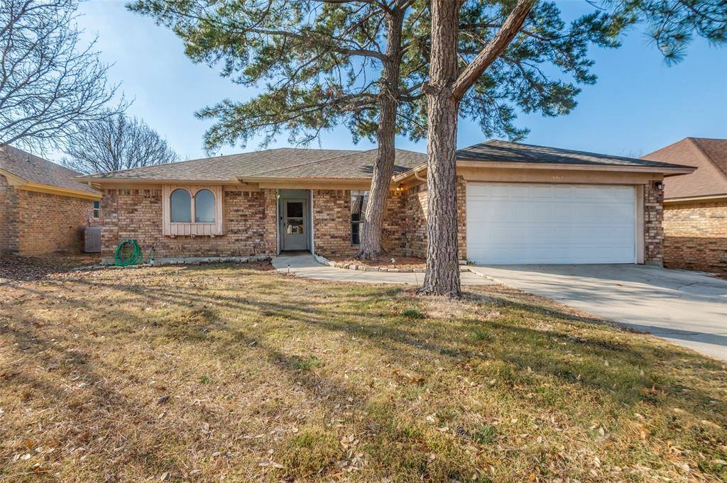 6412 Green Ridge Drive, Watauga, TX 76148