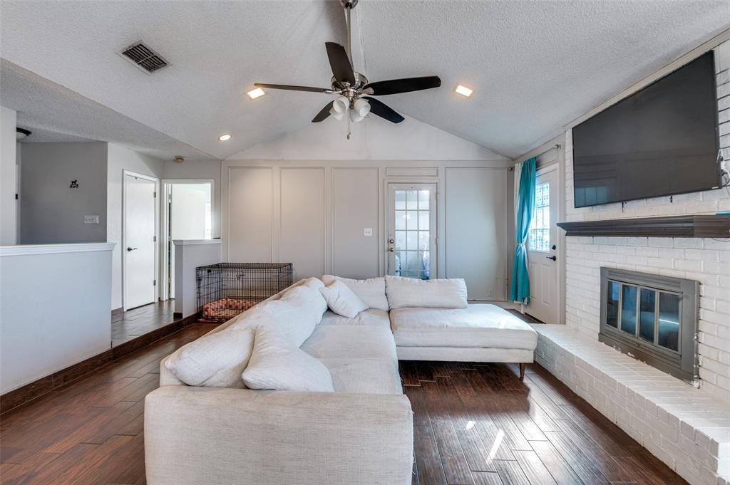 6412 Green Ridge Drive, Watauga, TX 76148