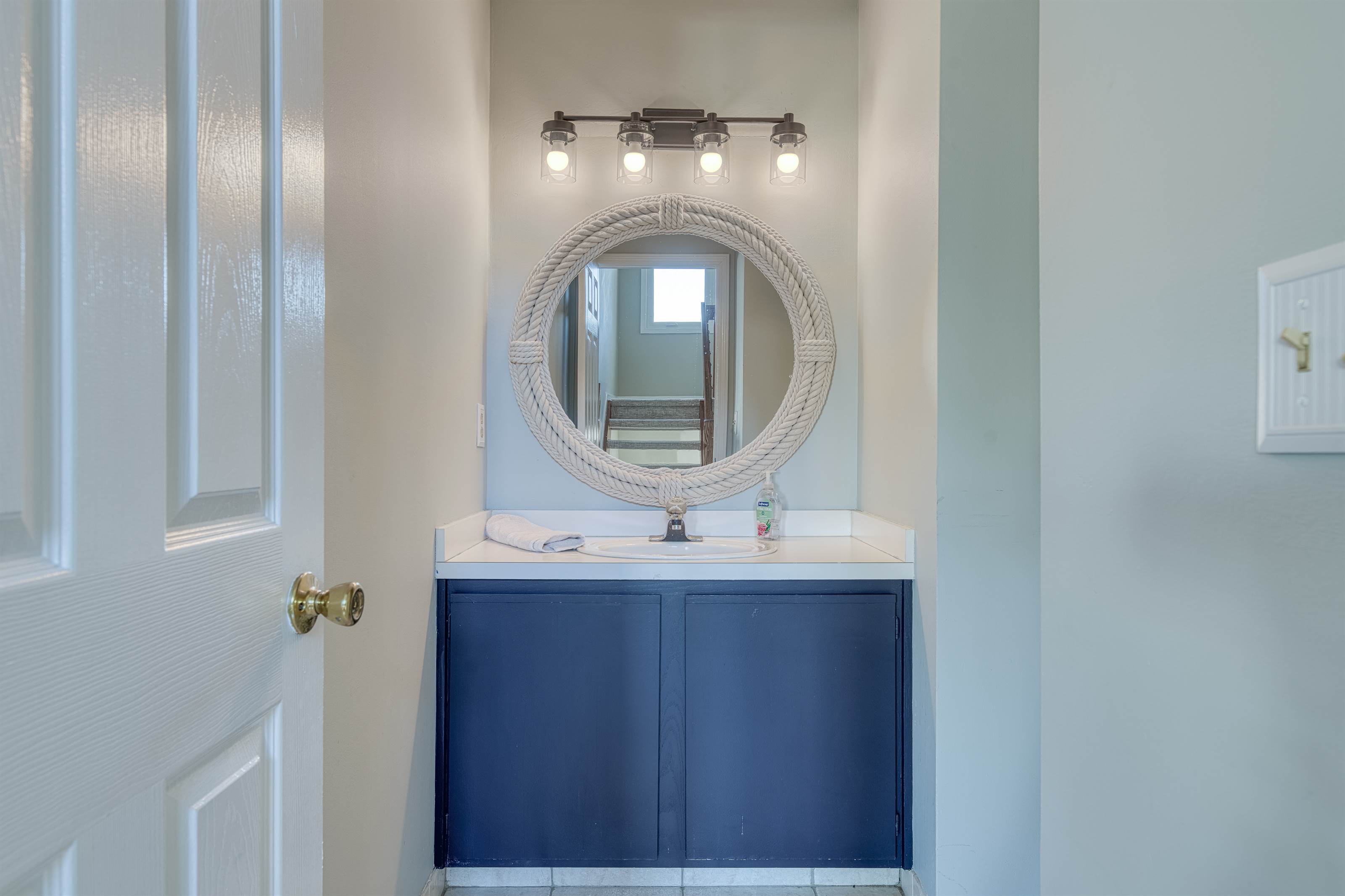 223 Azalea Ct, Toms River, NJ 08753