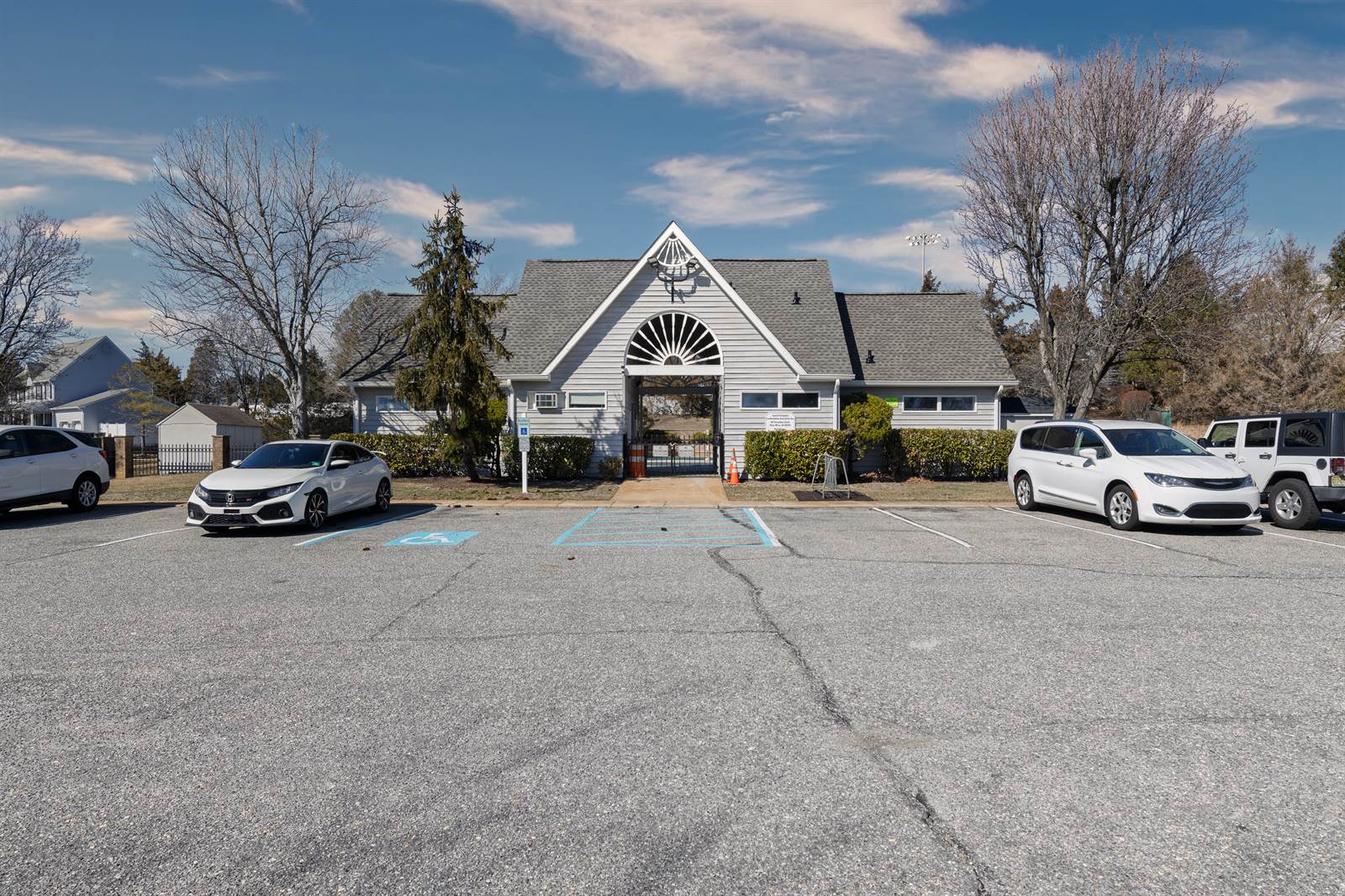 223 Azalea Ct, Toms River, NJ 08753