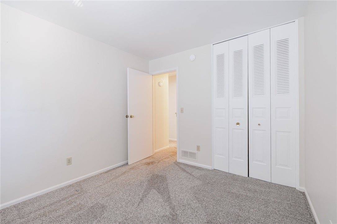 30 Swan Trail, Perinton, NY 14450