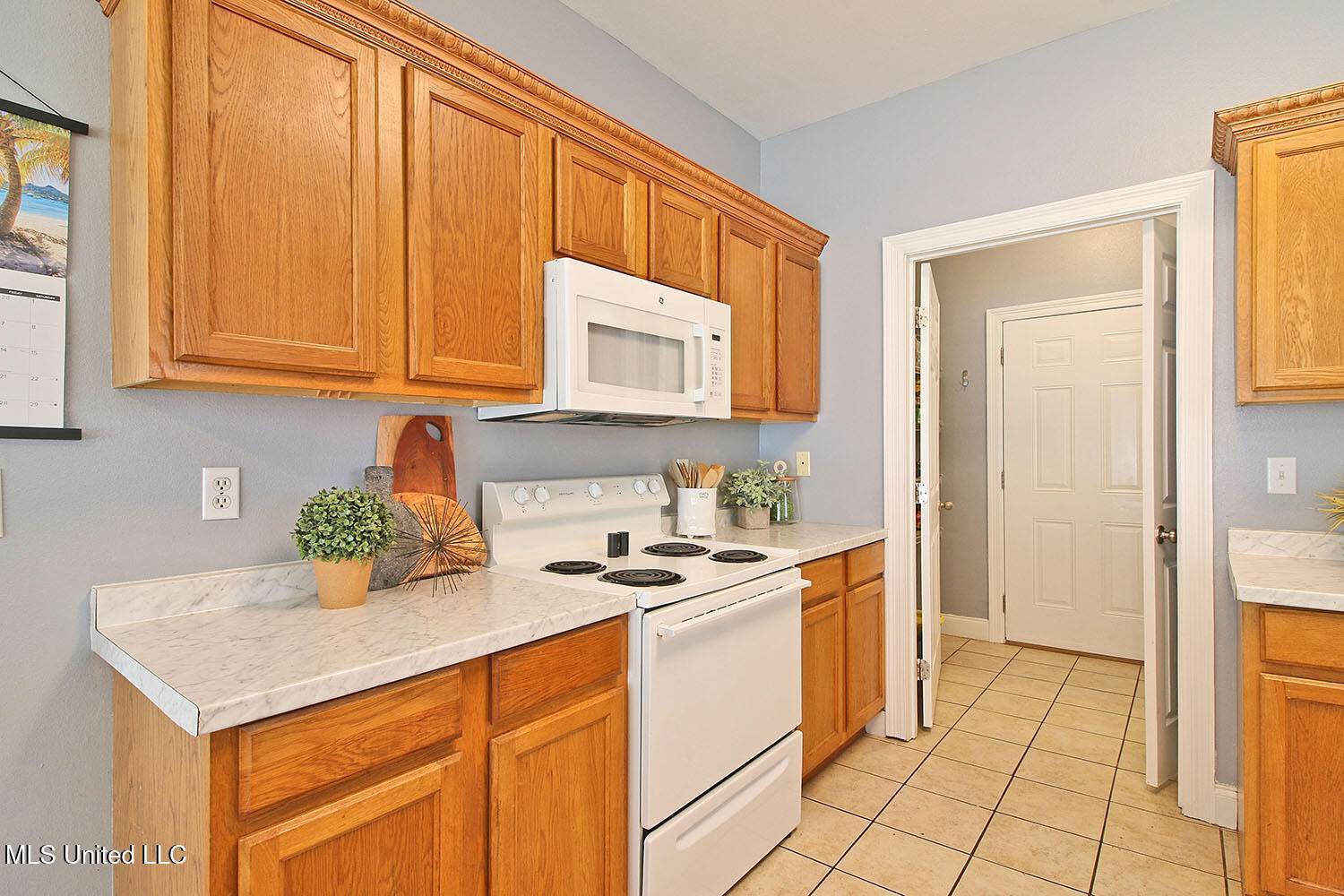 6008 East Jackson Street, Bay Saint Louis, MS 39520