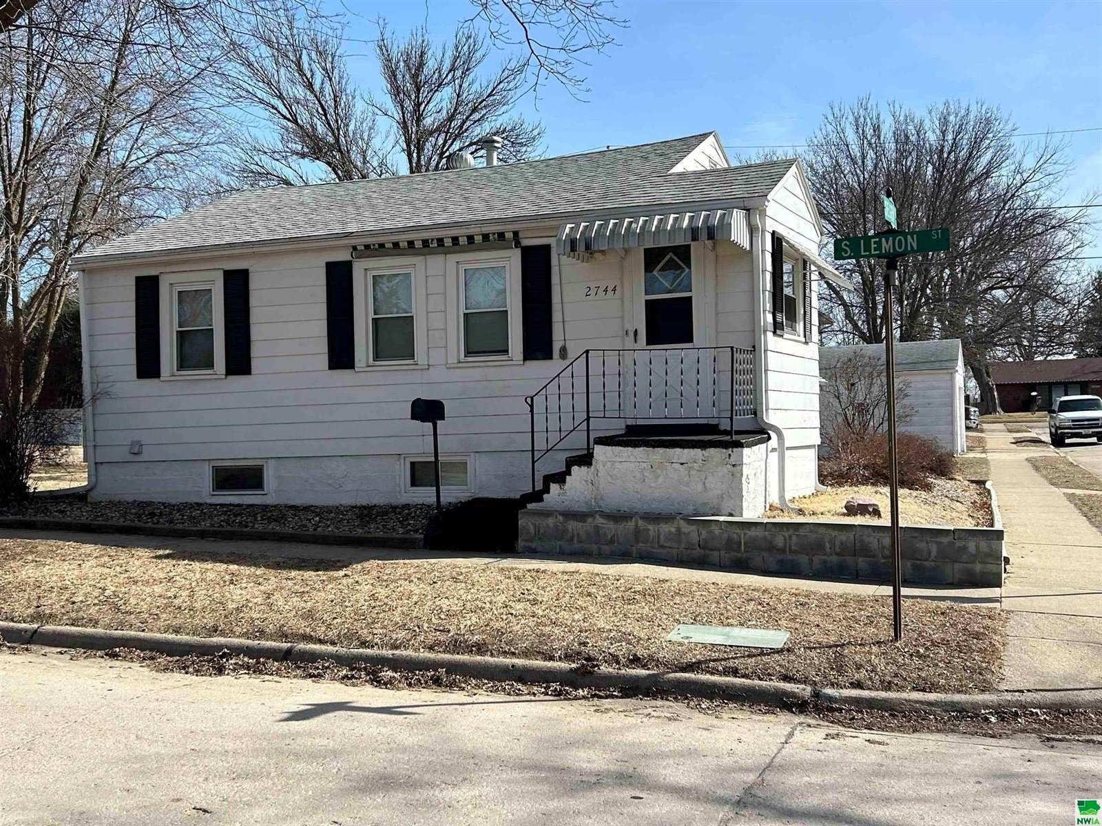 2744 S Lemon St., Sioux City, IA 51106