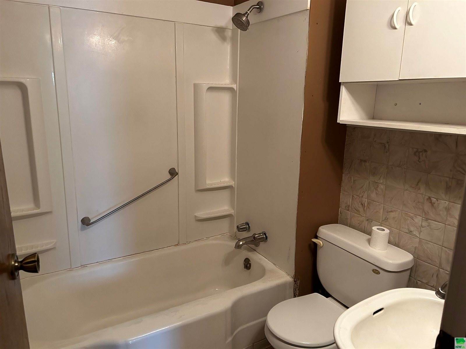 2744 S Lemon St., Sioux City, IA 51106