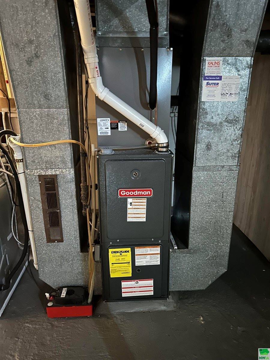 2744 S Lemon St., Sioux City, IA 51106