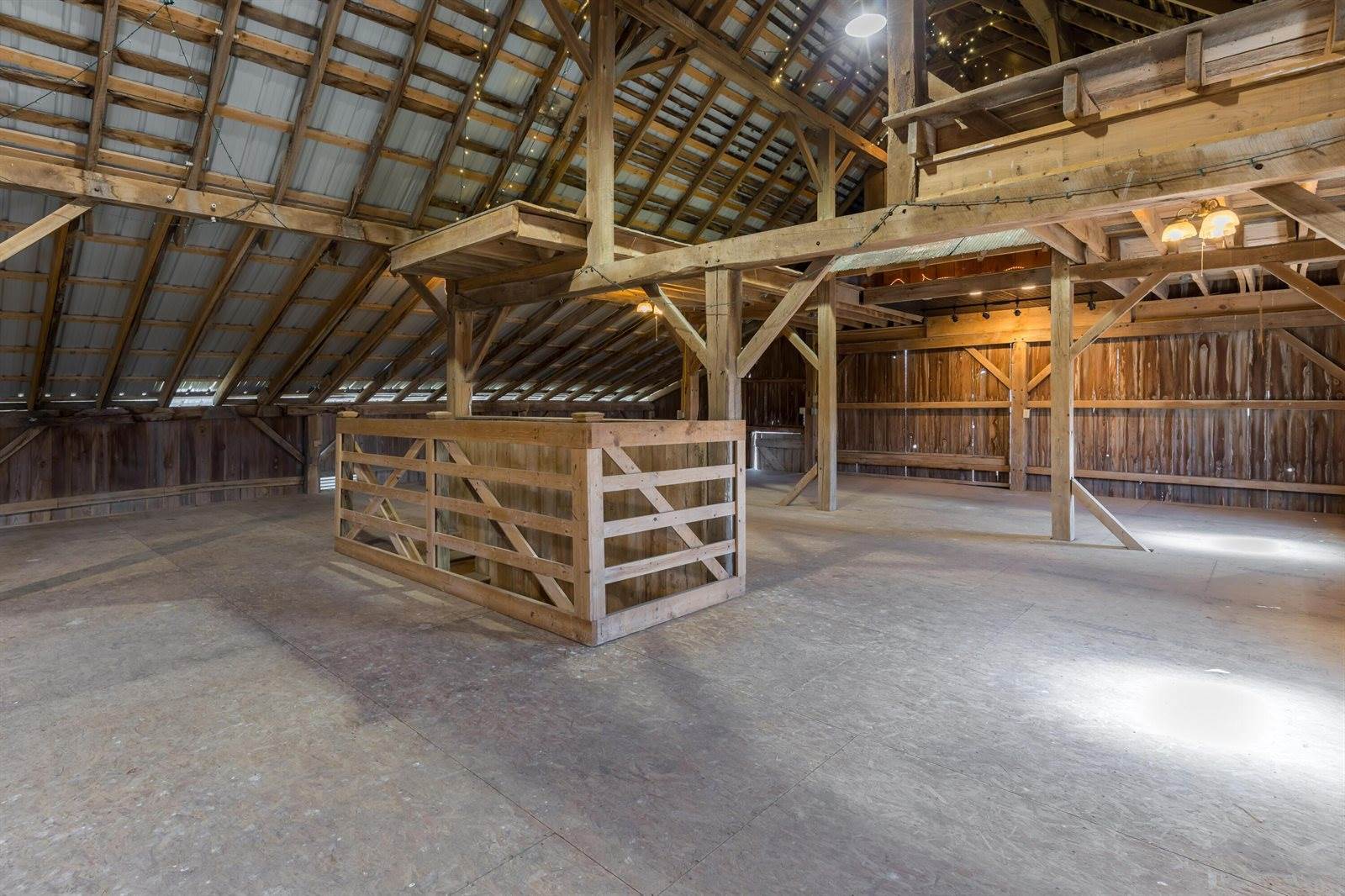 15431 Centerburg Road, Centerburg, OH 43011