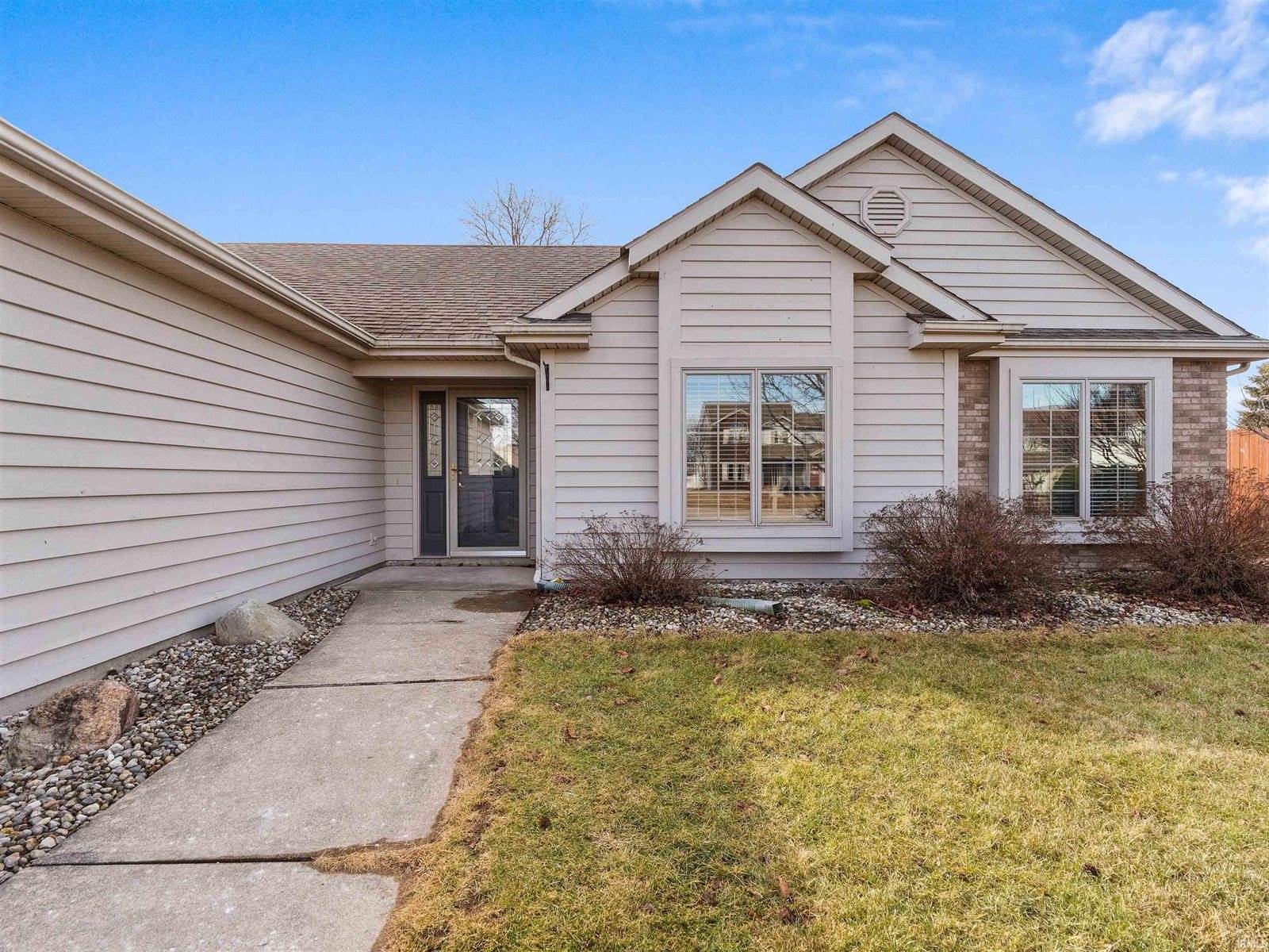 1305 Duesenberg Drive, Huntertown, IN 46748