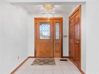 1305 Duesenberg Drive, Huntertown, IN 46748