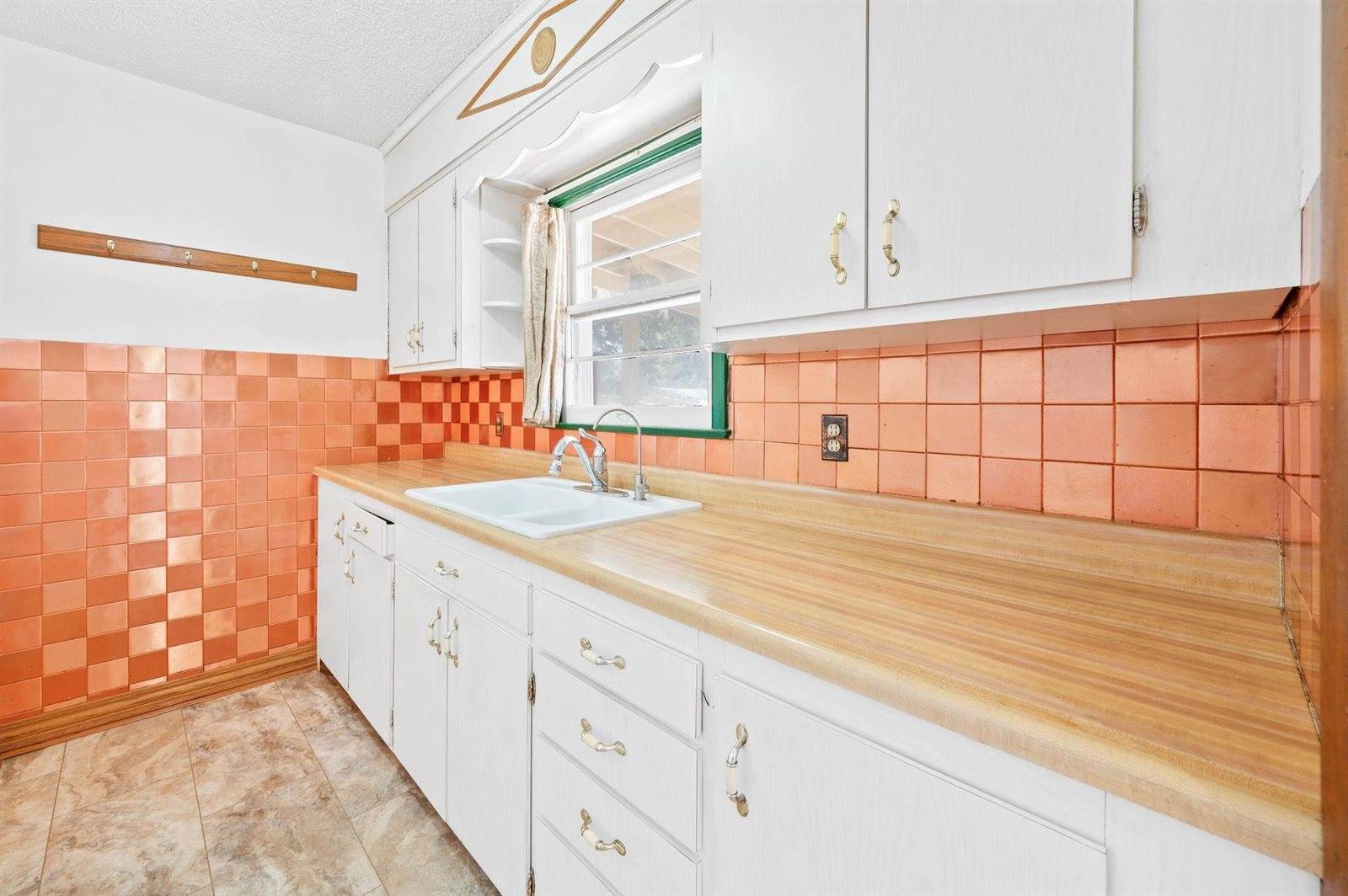 2334 South Pattie St, Wichita, KS 67211