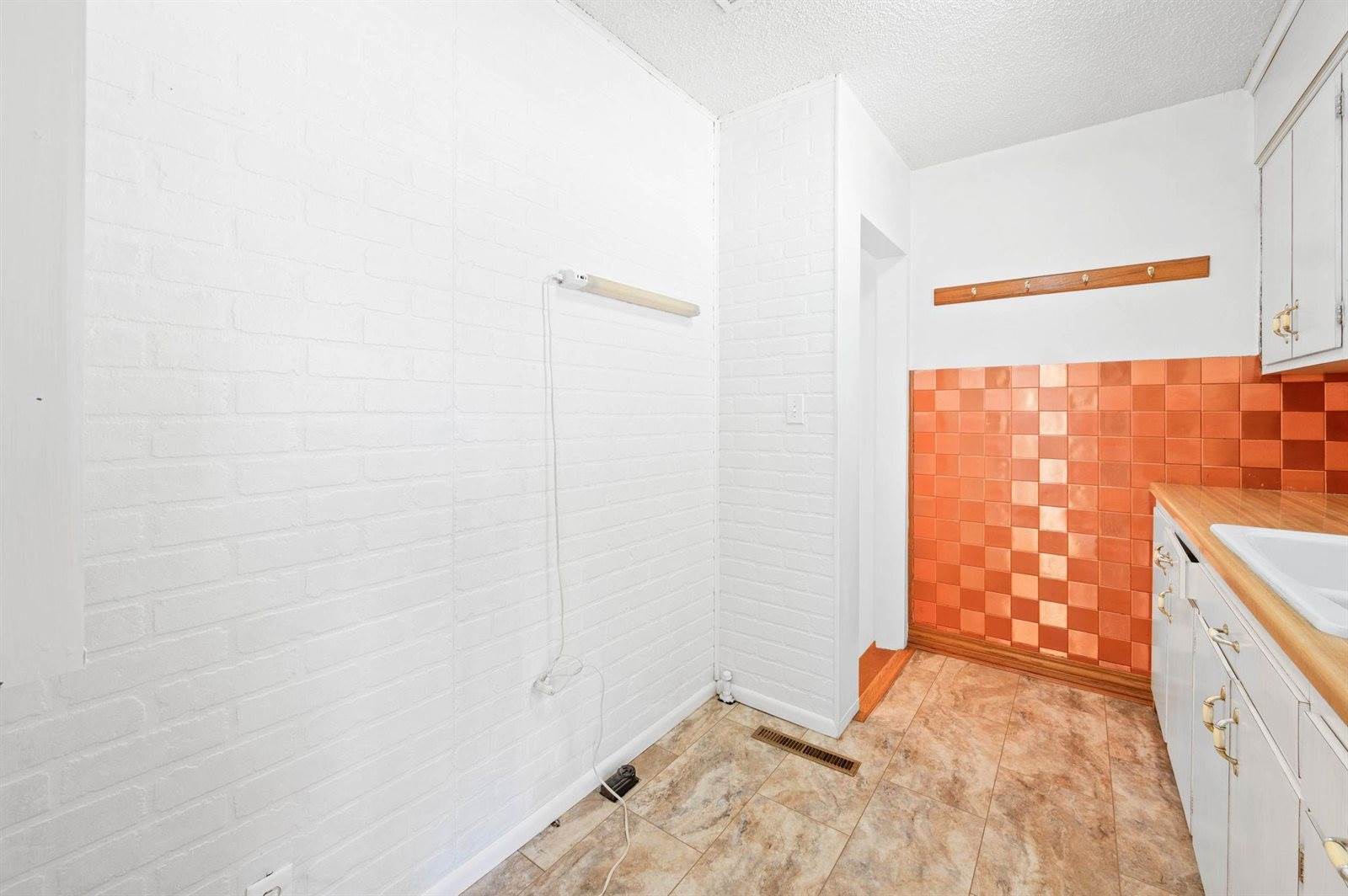 2334 South Pattie St, Wichita, KS 67211