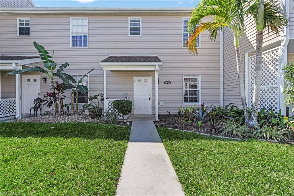 6091 Lake Front Dr, Fort Myers, FL 33908