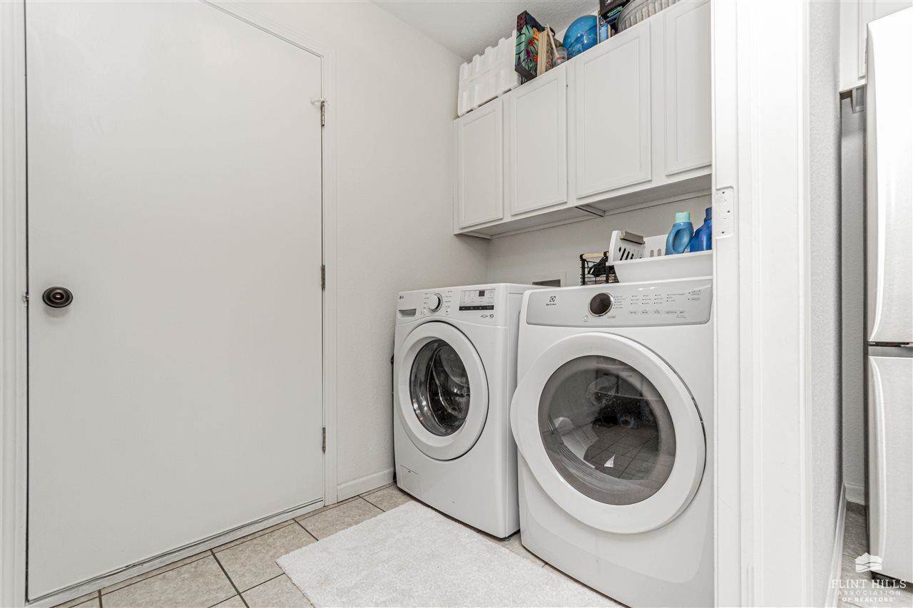 1714 Hickory Lane, Junction City, KS 66441