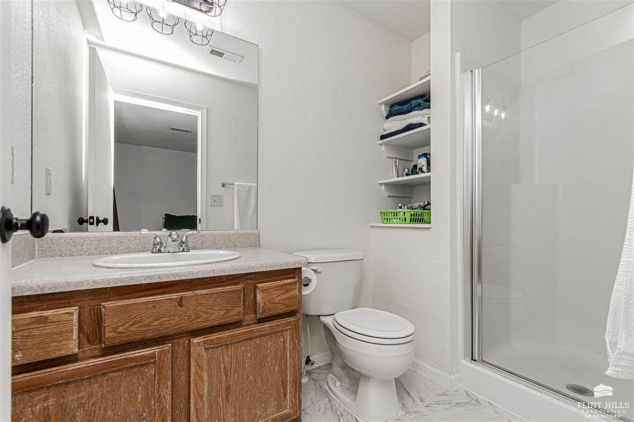 1714 Hickory Lane, Junction City, KS 66441