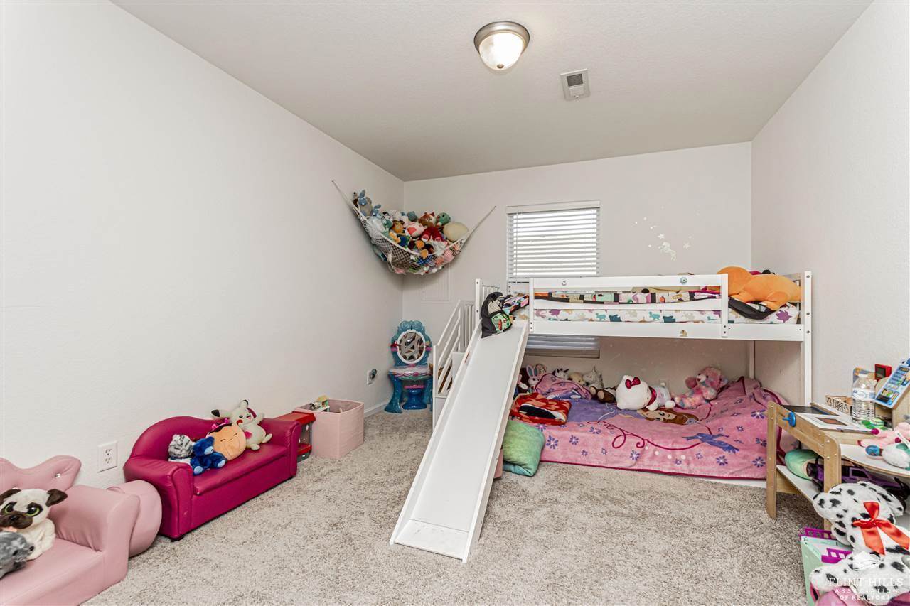 1714 Hickory Lane, Junction City, KS 66441