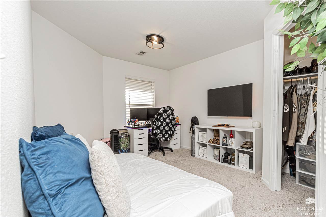 1714 Hickory Lane, Junction City, KS 66441