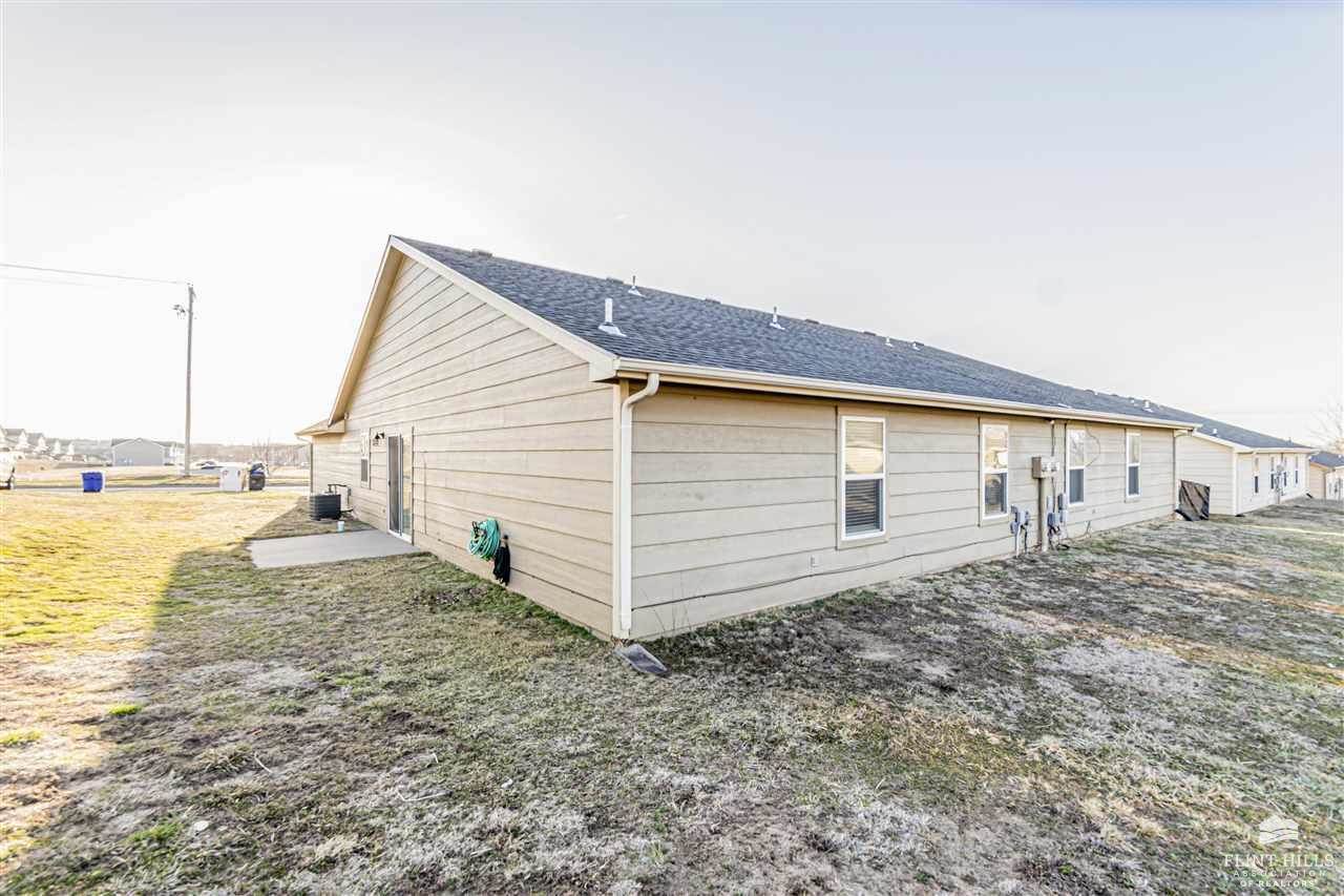 1714 Hickory Lane, Junction City, KS 66441