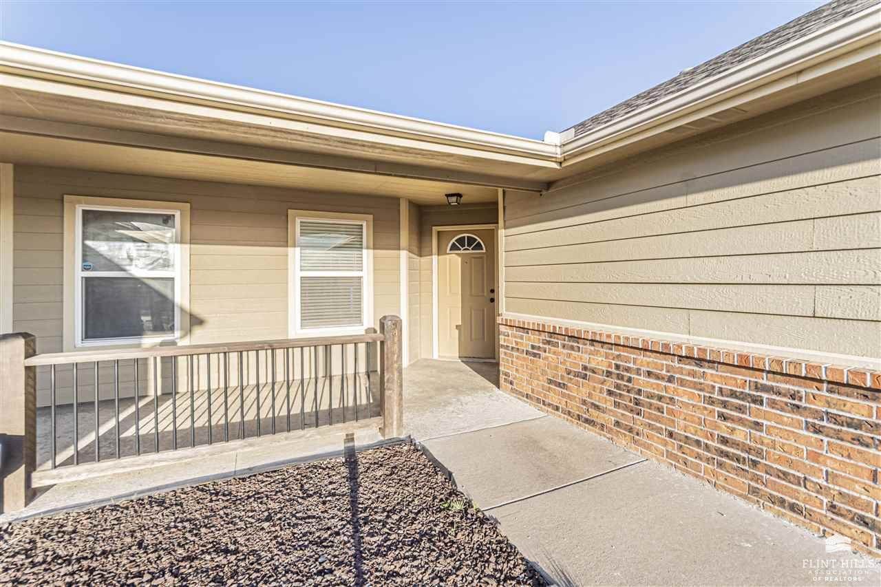 1714 Hickory Lane, Junction City, KS 66441