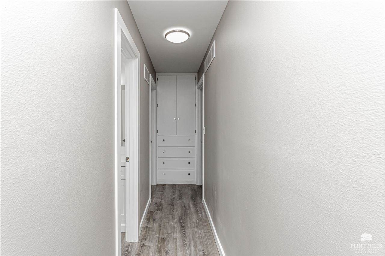 1009 Highland Drive, Junction City, KS 66441