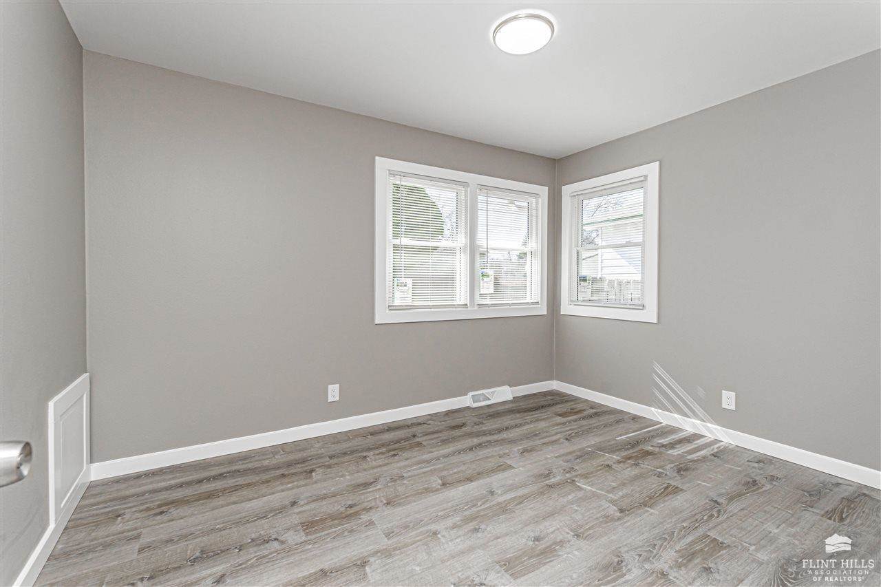 1009 Highland Drive, Junction City, KS 66441