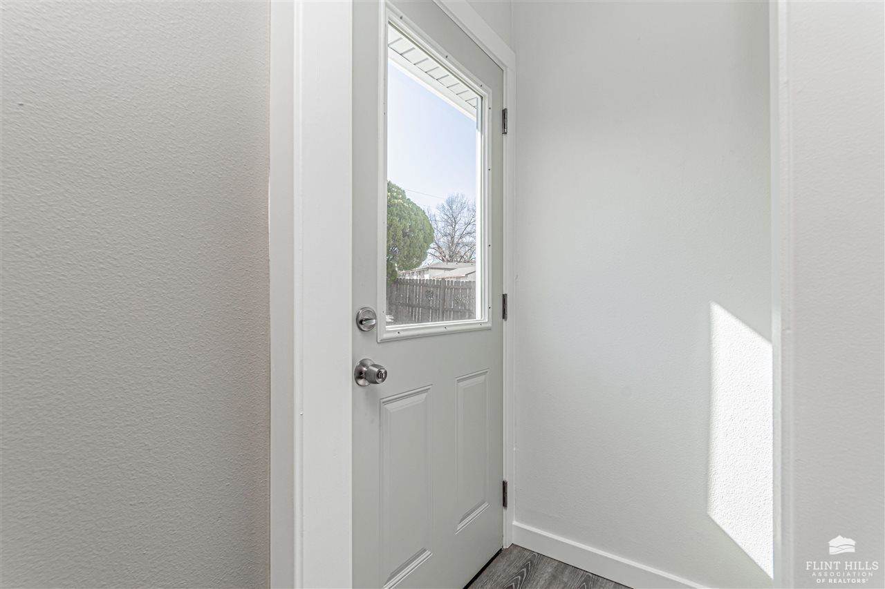 1009 Highland Drive, Junction City, KS 66441