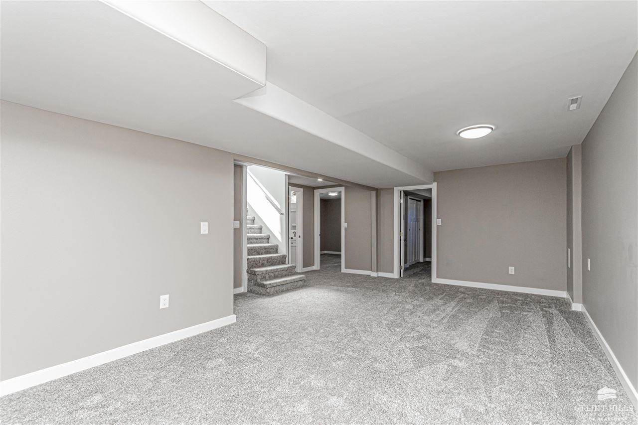 1009 Highland Drive, Junction City, KS 66441