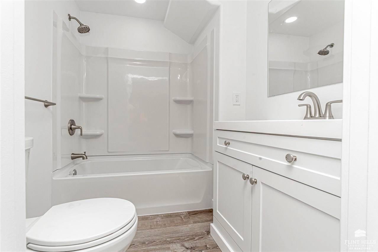 1009 Highland Drive, Junction City, KS 66441