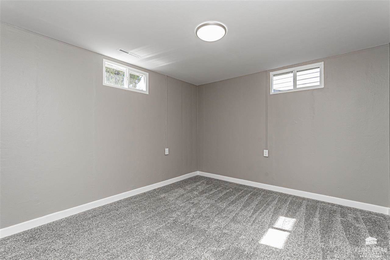 1009 Highland Drive, Junction City, KS 66441