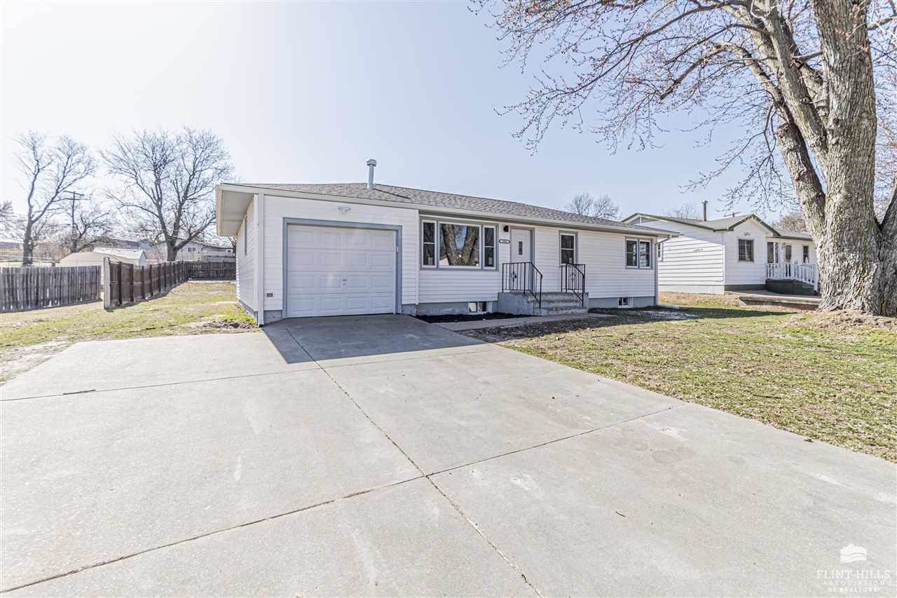 1009 Highland Drive, Junction City, KS 66441