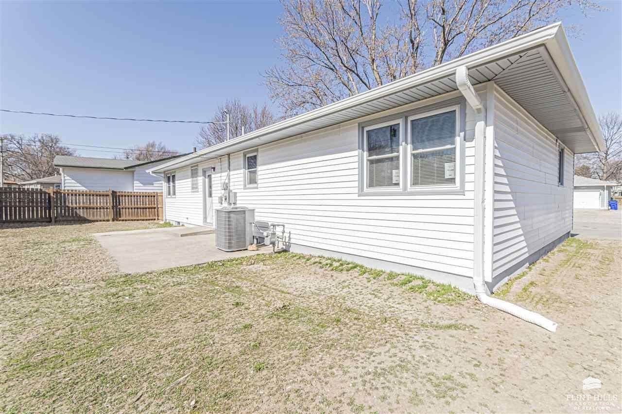 1009 Highland Drive, Junction City, KS 66441