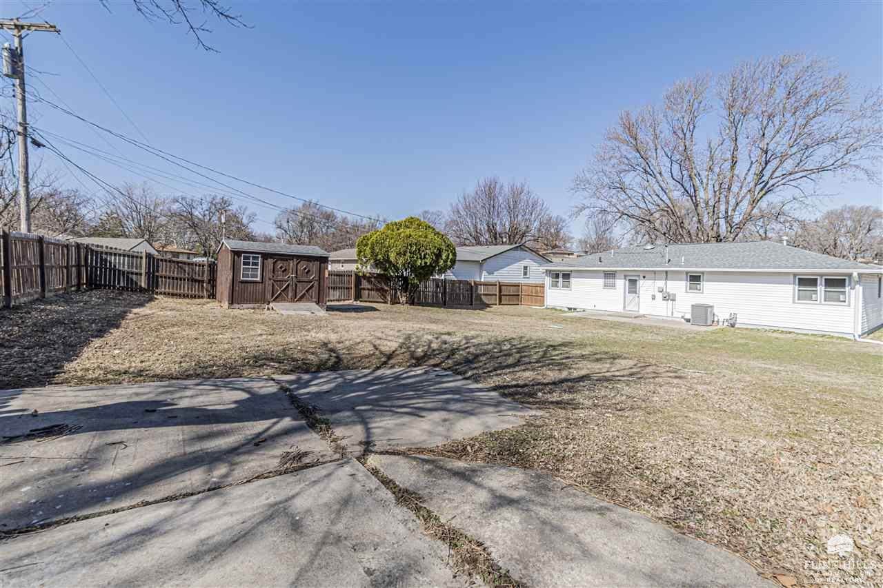 1009 Highland Drive, Junction City, KS 66441