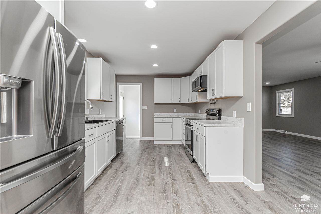 1009 Highland Drive, Junction City, KS 66441