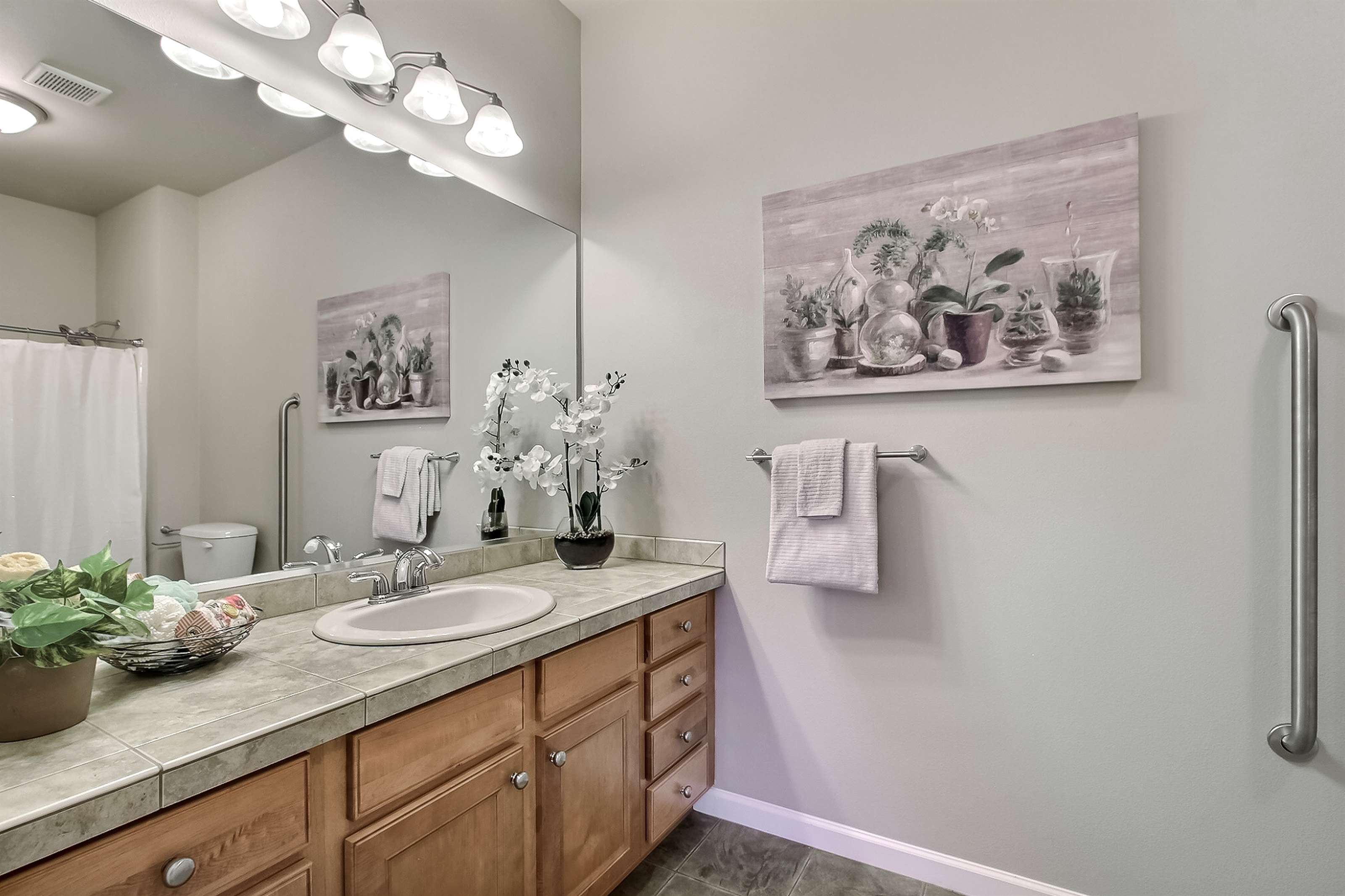 2956 Martin Place, DuPont, WA 98327