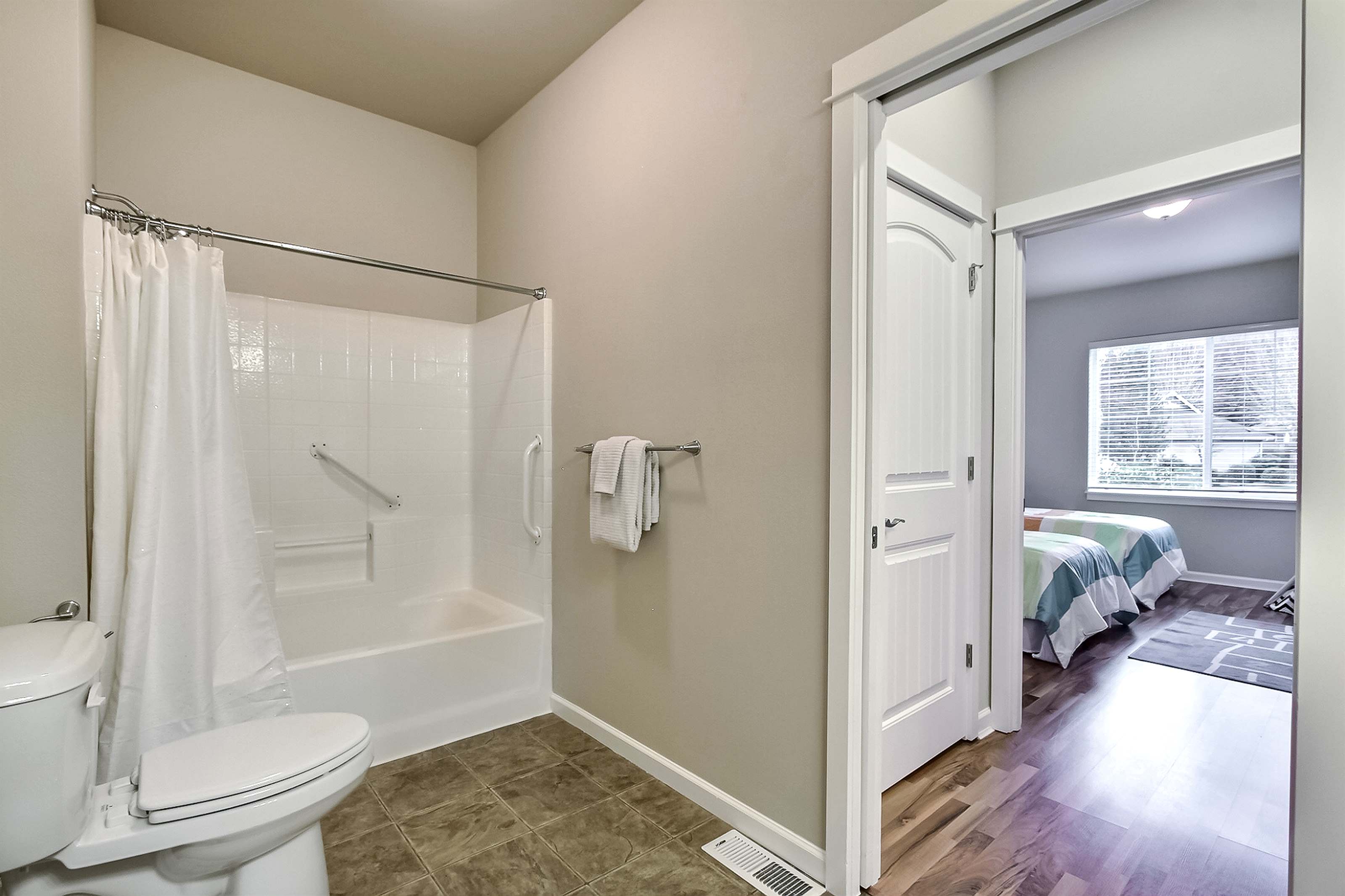 2956 Martin Place, DuPont, WA 98327