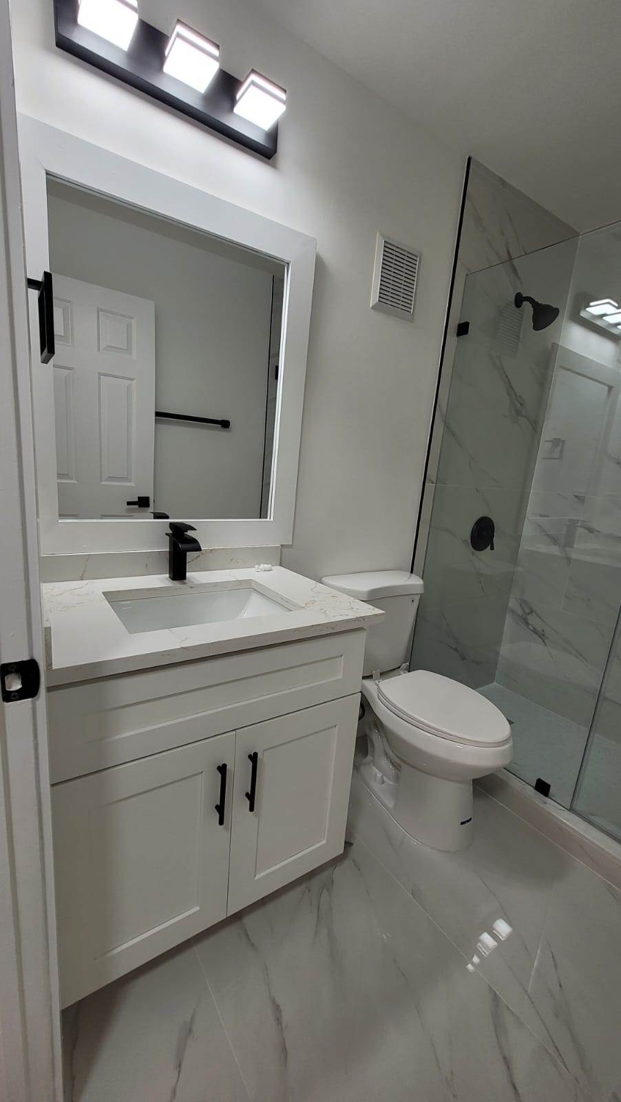 20873 NW 3 Lane, Pembroke Pines, FL 33029