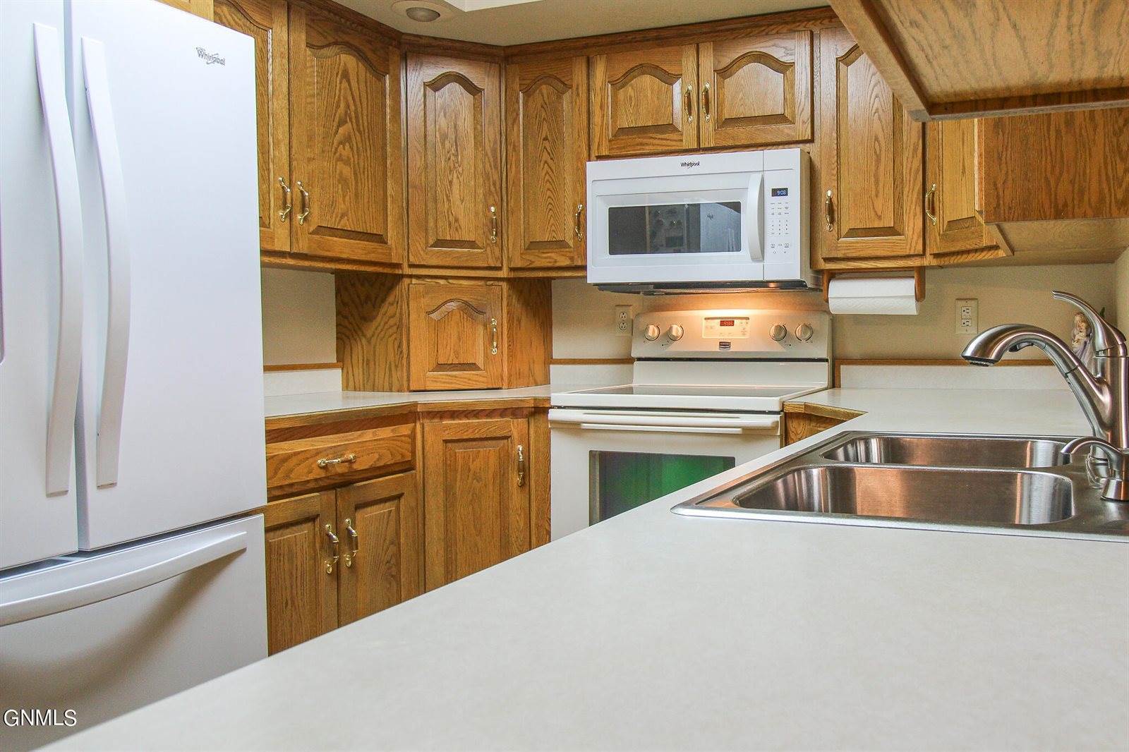 2900 N 4th Street, Bismarck, ND 58503